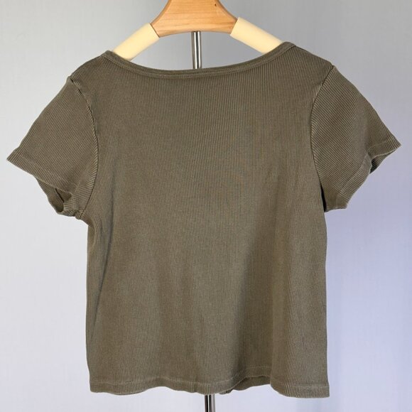 Brandy Melville T-Shirt | Women's One Size | Olive Green - Picture 4 of 5